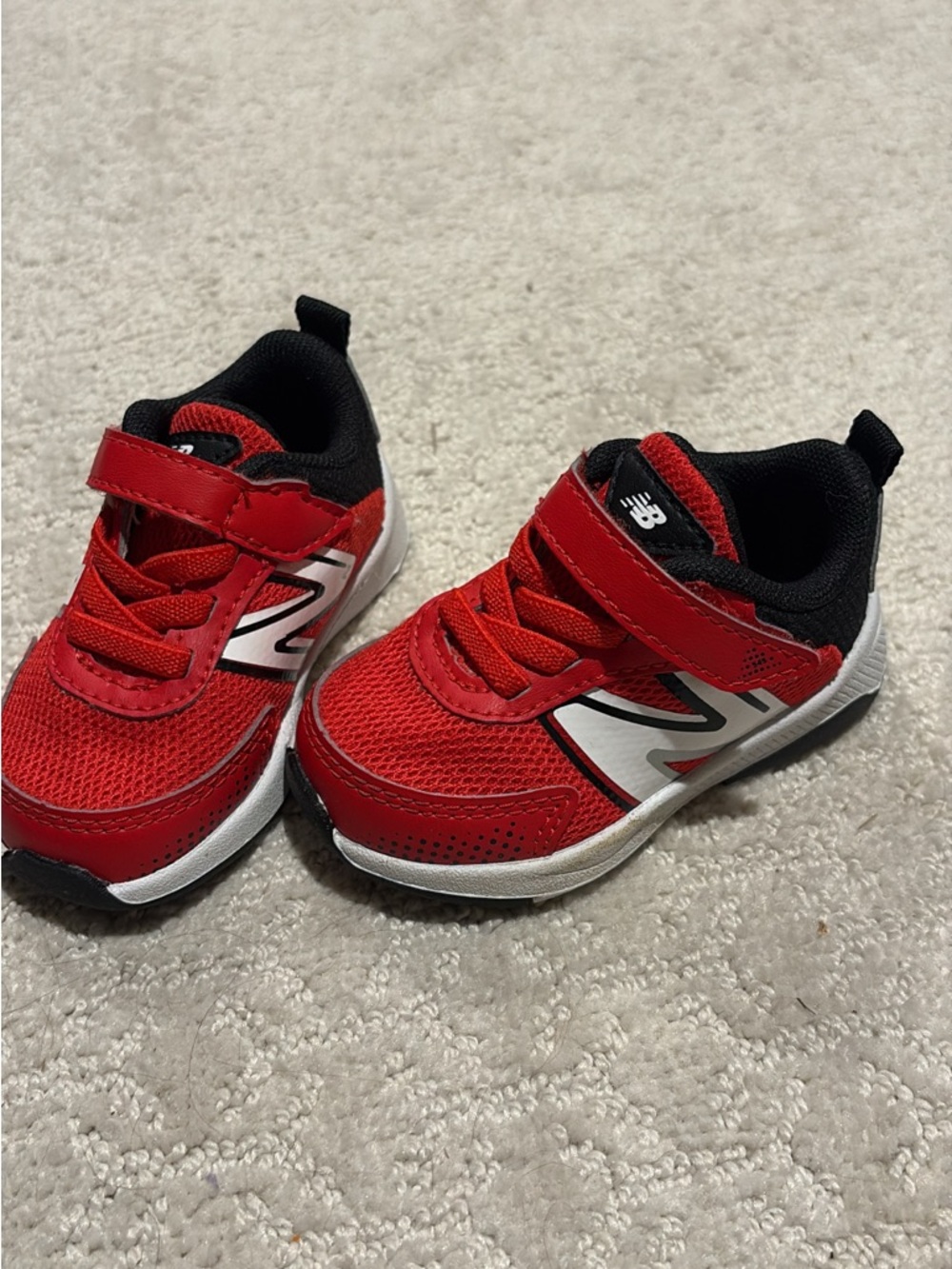 New Balance Kids Red and Black Hook-and-Loop Sneakers